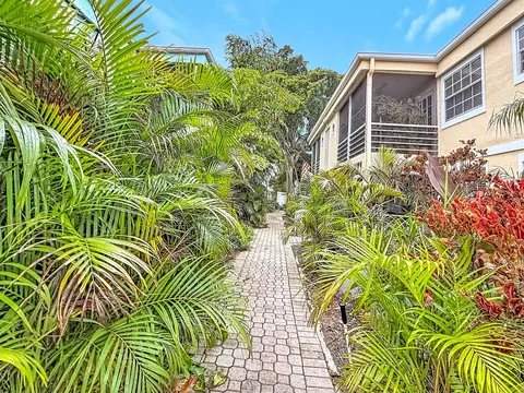 305 SE 11th Ave, Pompano Beach, FL 33060