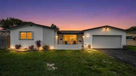 5221 SW 89th Ave, Cooper City, FL 33328
