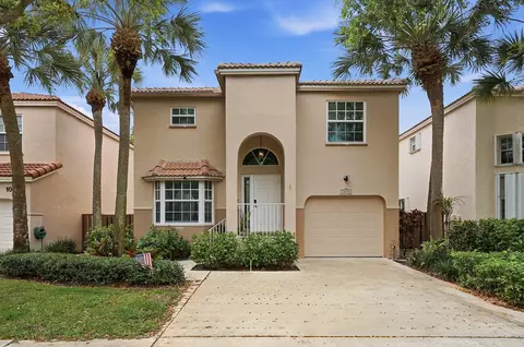 10690 NW 12th Dr, Plantation, FL 33322