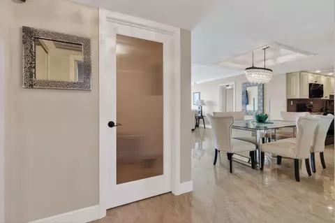 Entry Way - 1300 S Highway A1a #320, Jupiter, FL 33477 photo 3 of 6