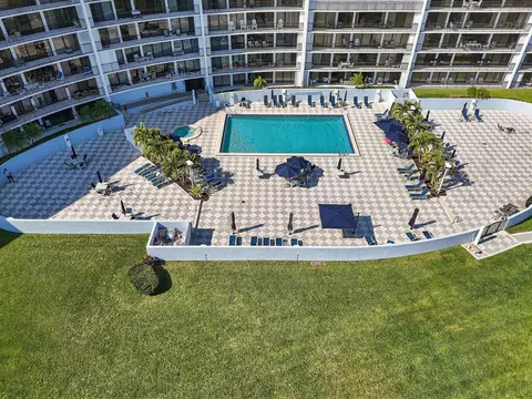 Exterior - 1300 S Highway A1a #320, Jupiter, FL 33477 photo 8 of 15