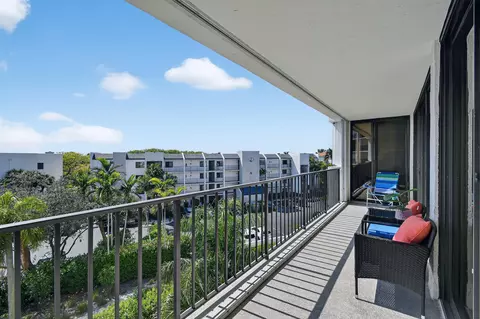 Exterior - 1300 S Highway A1a #320, Jupiter, FL 33477 photo 4 of 15