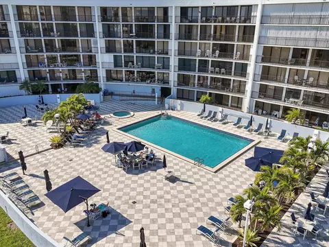 Exterior - 1300 S Highway A1a #320, Jupiter, FL 33477 photo 11 of 15