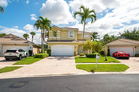 8122 Palm Gate Dr, Boynton Beach, FL 33436