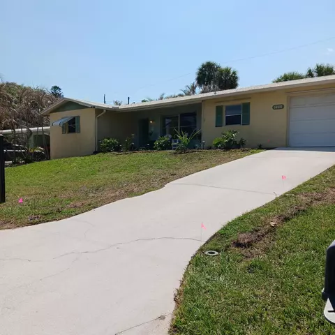 1896 NE Media Ave, Jensen Beach, FL 34957