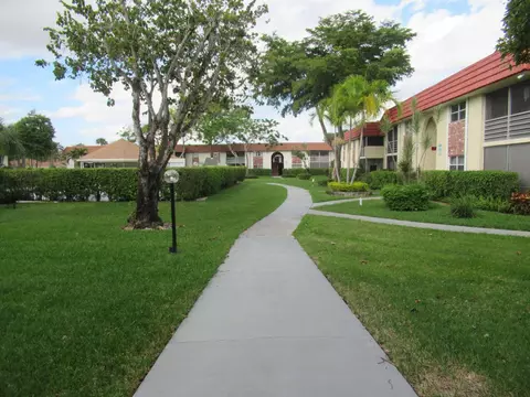 22755 SW 66th Ave #103, Boca Raton, FL 33428