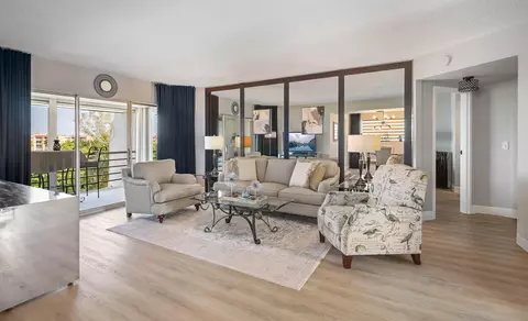 3595 Birdie Dr #601, Greenacres, FL 33467