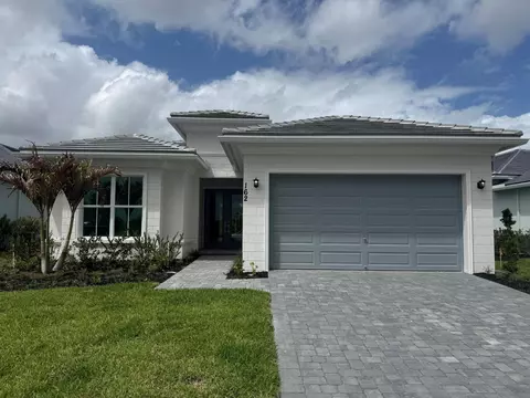 162 SE Palma St, Port Saint Lucie, FL 34984