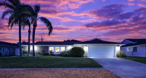 4167 Russell St, Jupiter, FL 33469