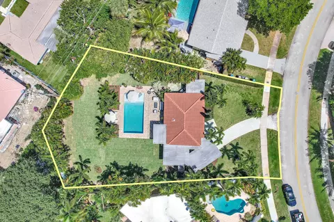 2117 NE 61st Ct, Fort Lauderdale, FL 33308
