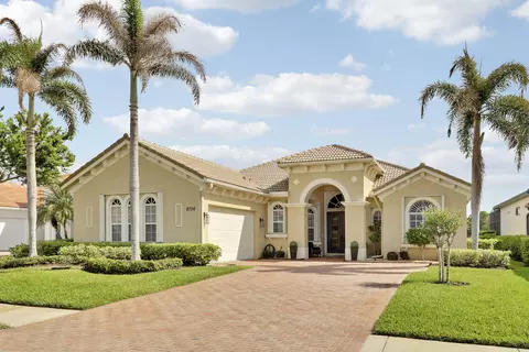 8726 Tompson Point Rd, Port Saint Lucie, FL 34986