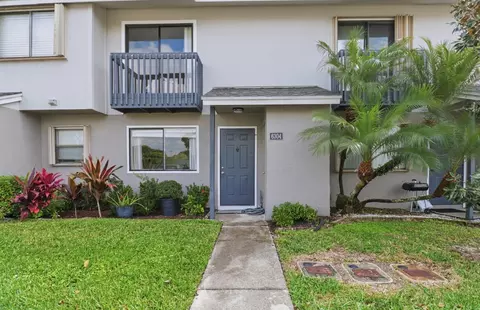 6304 Dockside Cir, Greenacres, FL 33463