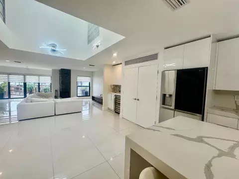 1127 Boca Cove Ln, Highland Beach, FL 33487