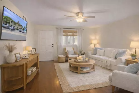 1231 SE 1st St #5, Fort Lauderdale, FL 33301