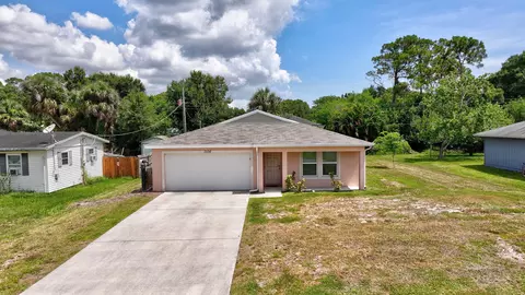 7106 Lakeland Blvd, Fort Pierce, FL 34951