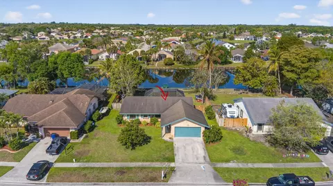 132 Parkwood Dr, Royal Palm Beach, FL 33411