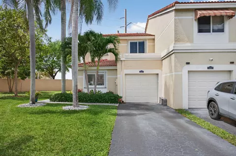 3447 Deer Creek Palladian Cir, Deerfield Beach, FL 33442