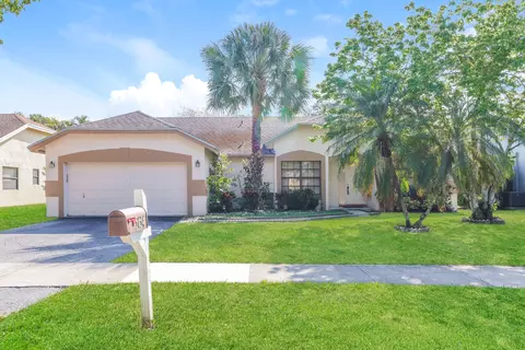 5134 NW 42nd Ter, Coconut Creek, FL 33073
