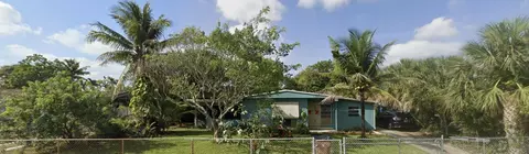 236 NE 43rd St, Pompano Beach, FL 33064
