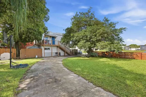 528 Churchill Rd, West Palm Beach, FL 33405