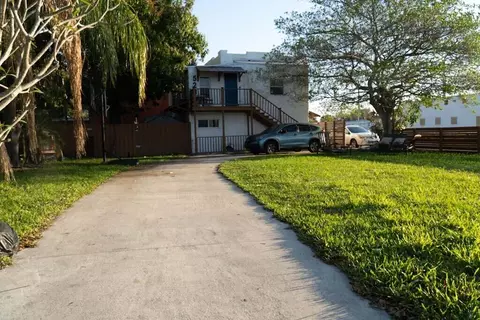 528 Churchill Rd, West Palm Beach, FL 33405