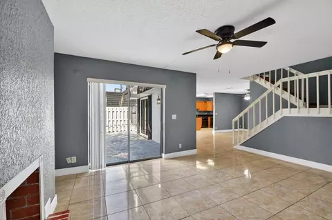 320 Woodland Rd, Palm Springs, FL 33461
