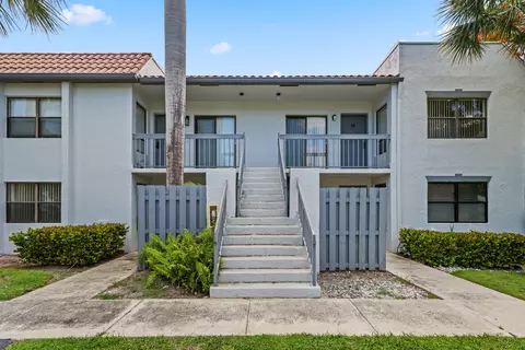 3275 Frederick Blvd #17, Delray Beach, FL 33483