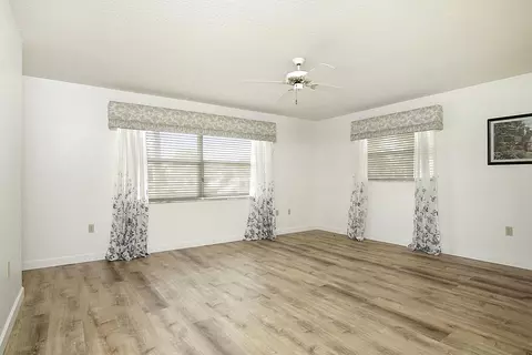 Living - 2321 SW 3rd Ct, Okeechobee, FL 34974 photo 1 of 10