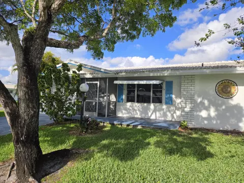1050 NW 90th Way, Plantation, FL 33322