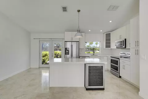3703 Mykonos Ct, Boca Raton, FL 33487