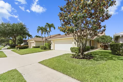 Exterior - 232 E River Park Dr, Jupiter, FL 33477 photo 2 of 9