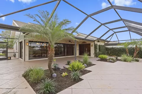 Exterior - 232 E River Park Dr, Jupiter, FL 33477 photo 8 of 9