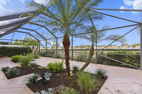 Exterior - 232 E River Park Dr, Jupiter, FL 33477 photo 7 of 9