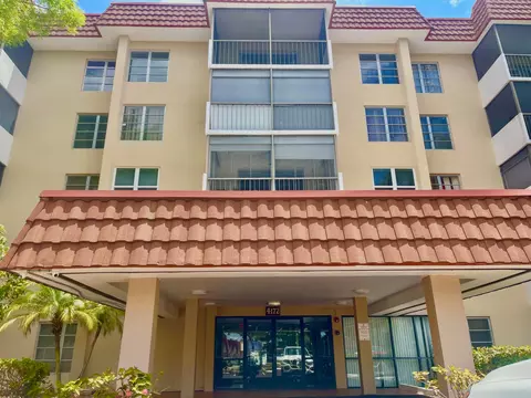 4172 Inverrary Dr #507, Lauderhill, FL 33319