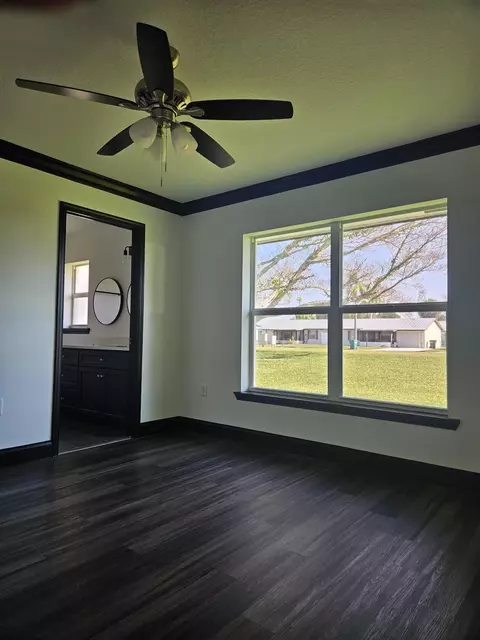 Bedroom - 5101 SE 43rd Trce, Okeechobee, FL 34974 photo 1 of 2