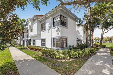 5415 Verona Dr #F, Boynton Beach, FL 33437