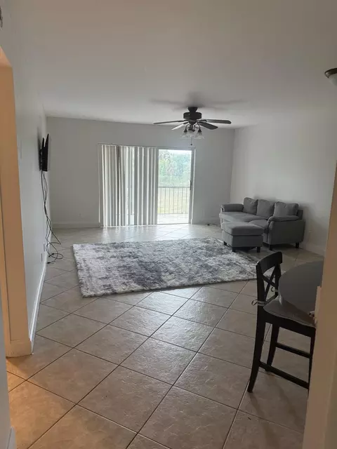 6301 N Falls Circle Dr #309, Lauderhill, FL 33319