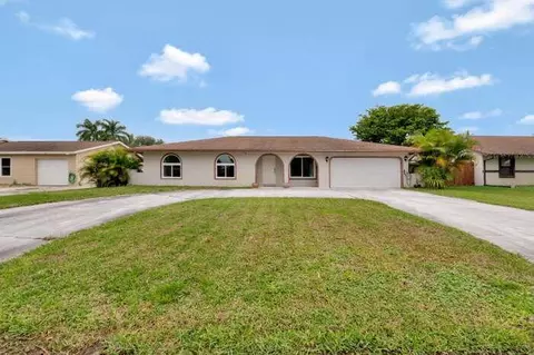 335 Sandpiper Ave, Royal Palm Beach, FL 33411