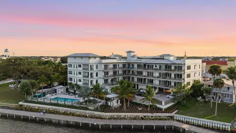 41 SW Seminole St #204, Stuart, FL 34994