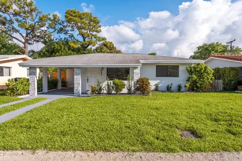 699 NE 40th St, Oakland Park, FL 33334