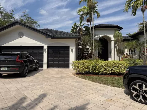 3309 Bradenham Ln, Davie, FL 33328