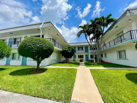 3402 Cynthia Ln #205, Lake Worth Beach, FL 33461