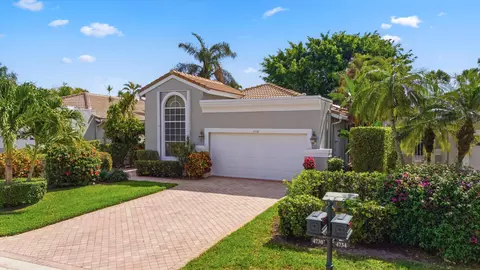 4730 Carlton Golf Dr, Lake Worth, FL 33449