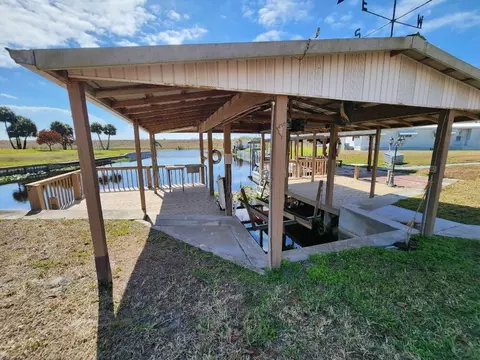 Exterior - 1177 Lisa Ln, Okeechobee, FL 34974 photo 2 of 3