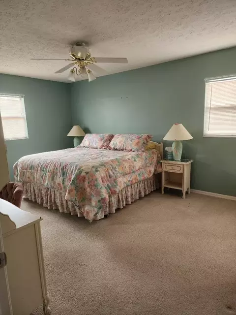 Bedroom - 1177 Lisa Ln, Okeechobee, FL 34974 photo 1 of 6