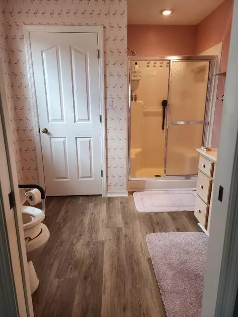 Bath - 1177 Lisa Ln, Okeechobee, FL 34974 photo 1 of 4