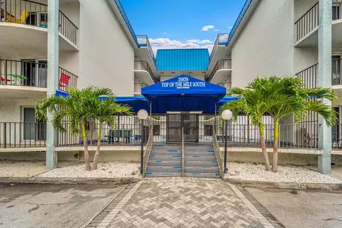 3909 N Ocean Blvd #301, Fort Lauderdale, FL 33308