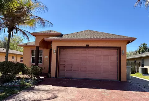 2200 NW 5th St, Pompano Beach, FL 33069