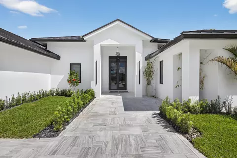 8771 Man O War Rd, Palm Beach Gardens, FL 33418