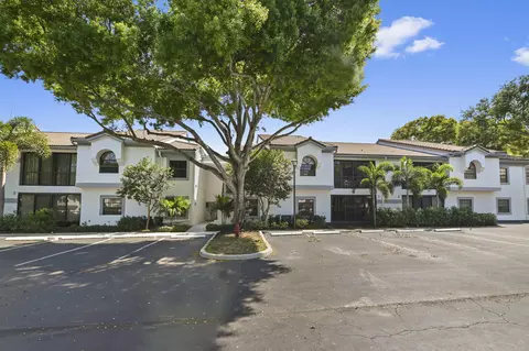 5450 Verona Dr #O, Boynton Beach, FL 33437